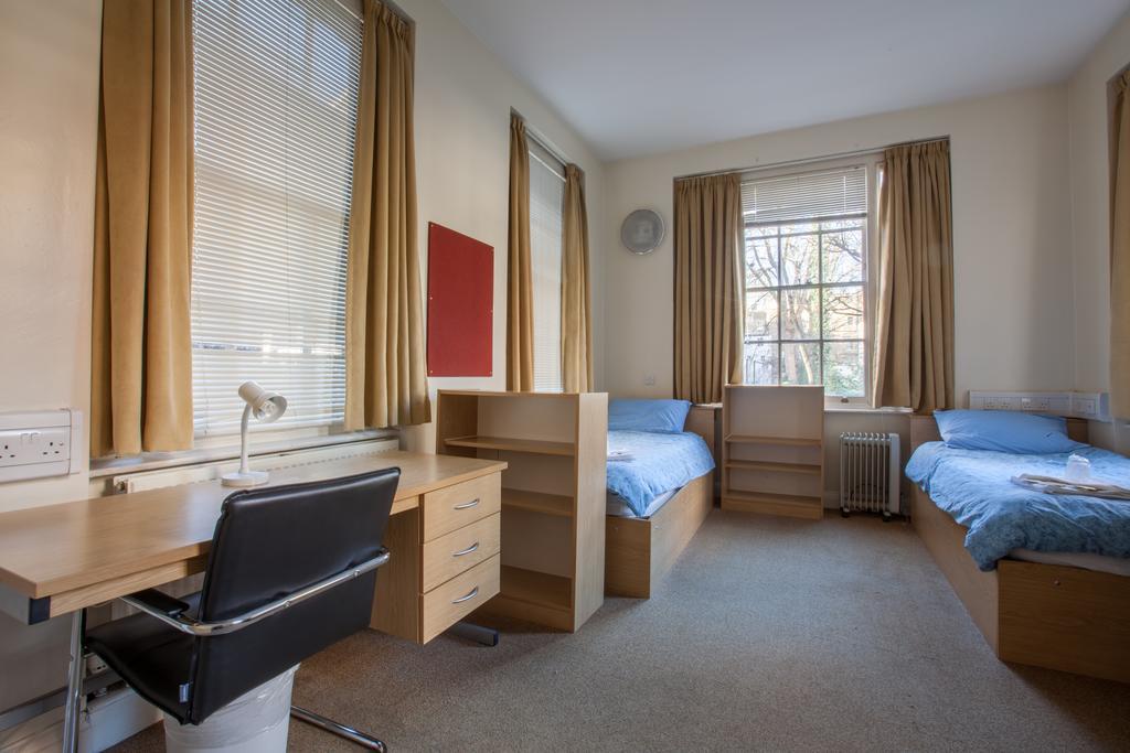 Lse Passfield Hall * Londra