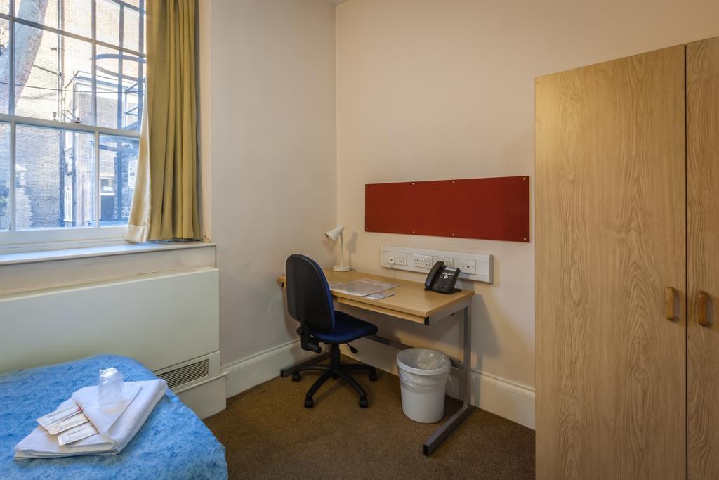 Lse Passfield Hall * Londra